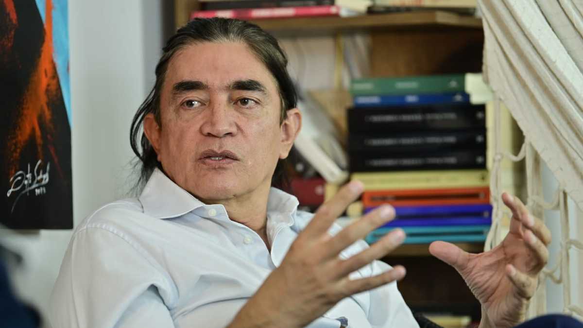 "Las Transferencias No Resuelven la Pobreza en Colombia": Gustavo Bolívar