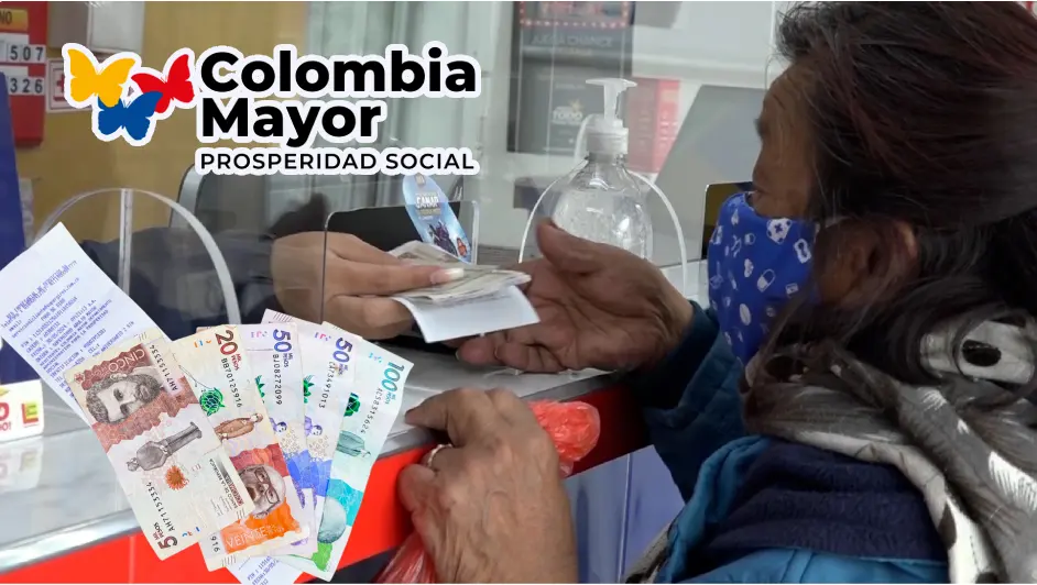 Imagen de Giro, adulto mayor cobrando dinero colombiano