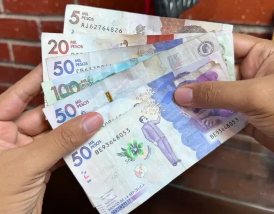 Billetes de 50 mil pesos Colombianos