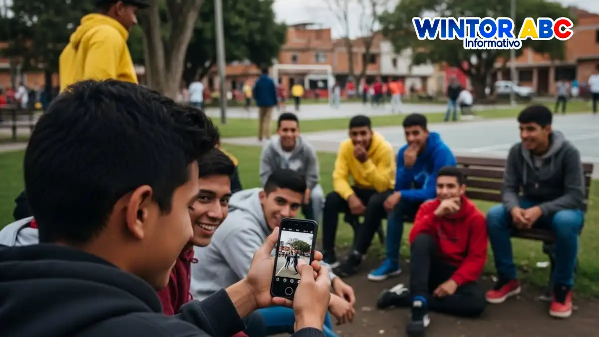 Imagen de adolecentes felices por Becas Jóvenes