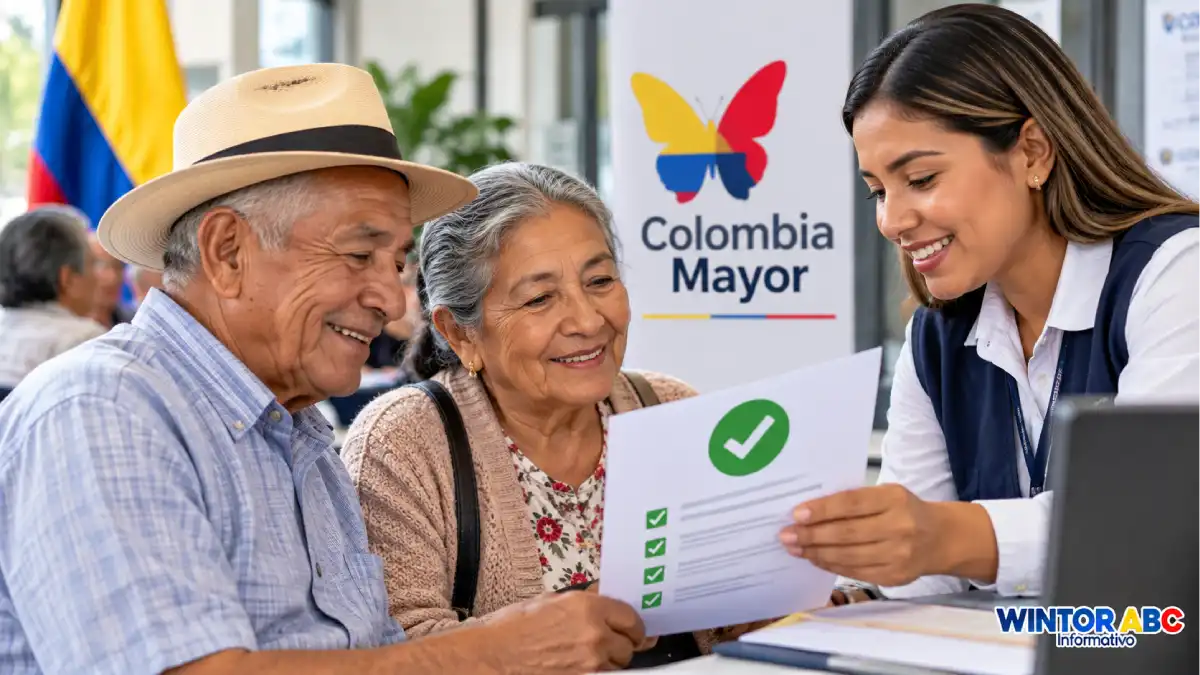 Adultos mayores reciben orientación sobre la asignación de cupos y su posible ingreso como beneficiarios activos de Colombia Mayor.