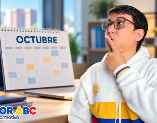 Presentador junto a un calendario de octubre y el logo de Wintor ABC.