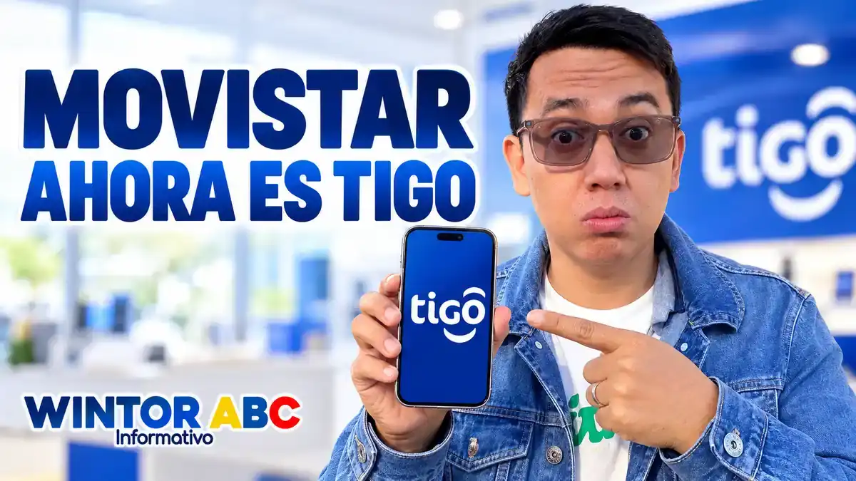 Movistar ahora es Tigo: qué cambia con su número, plan y factura en Colombia 1 Wintor ABC sostiene un celular con el logo de Tigo junto al texto «Movistar ahora es Tigo».